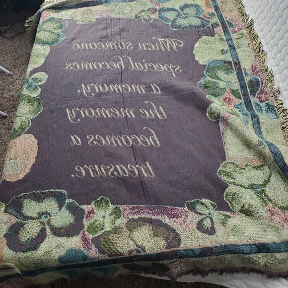 Caring Keepsakes Tapestries Blanket When Someone Special Becomes A Memory - Picture 4 of 8